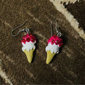 $1!!!** Ice cream cone earrings